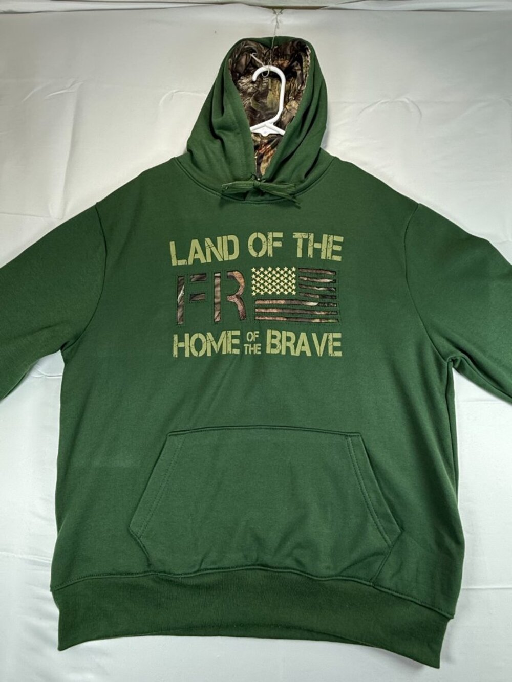 Mossy Oak Green Camo Hoodie Flag Sz L Land of the Free Home of the Brave USA
